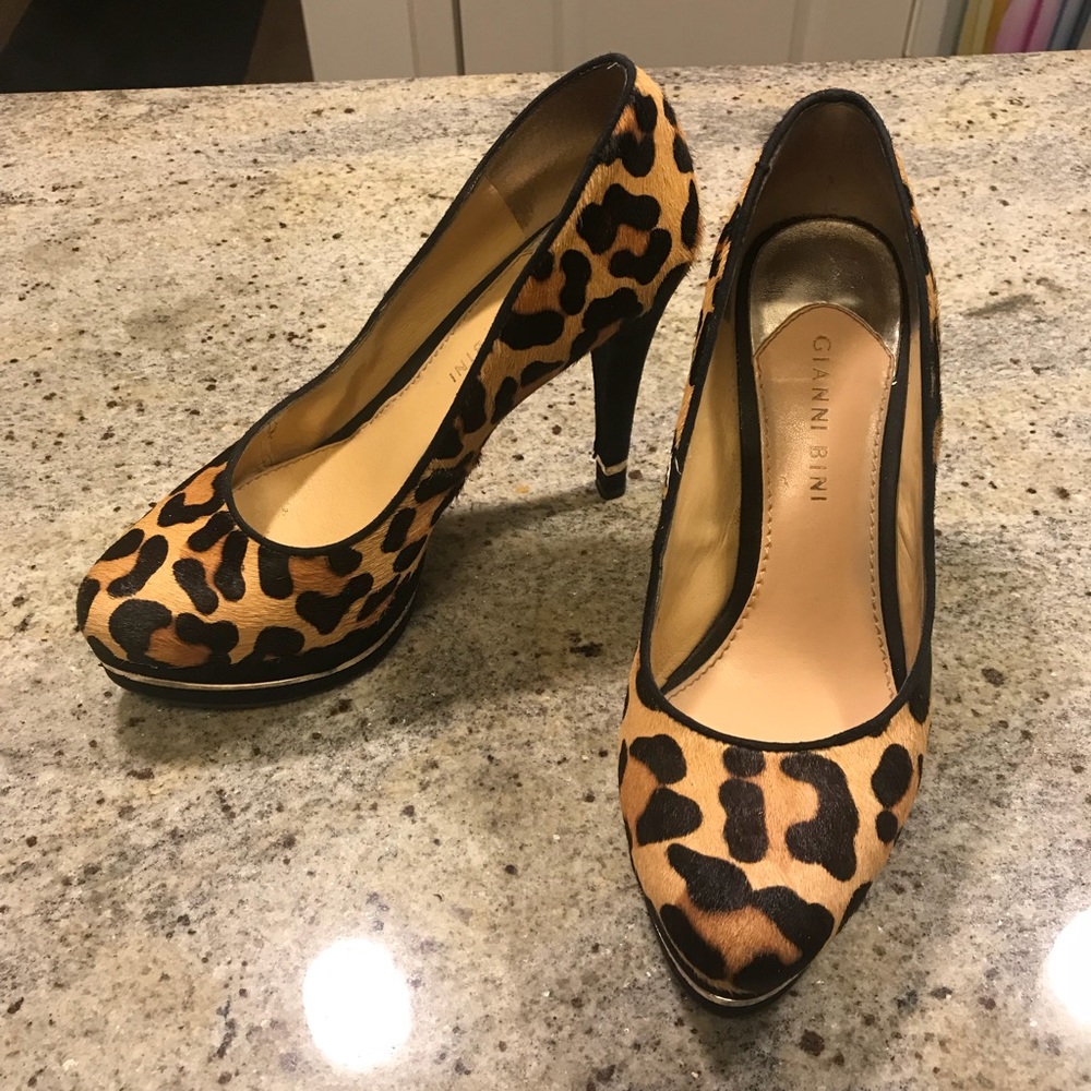 Gianni Bini Leopard Pumps 7.5